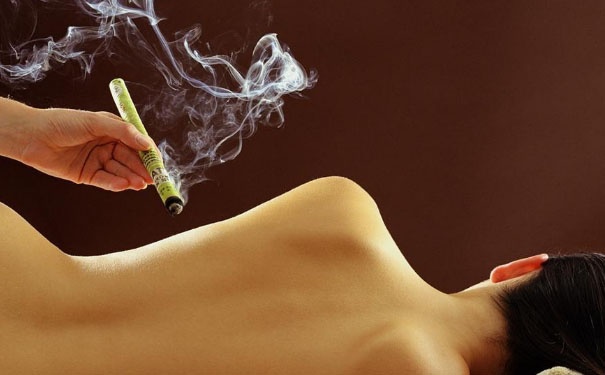 經(jīng)期艾灸的作用和禁忌？經(jīng)期艾灸的好處和壞處？(1)