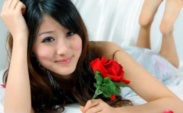 女用避孕套怎么用？女用避孕套演示大圖(1)
