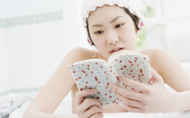 外油內(nèi)干的皮膚怎么護理？外油內(nèi)干皮膚怎么護理？(1)
