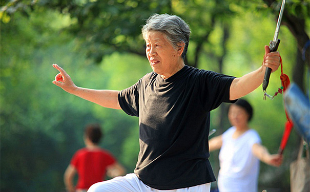 如何預防頸椎病的發(fā)生？預防頸椎病的方法(1)
