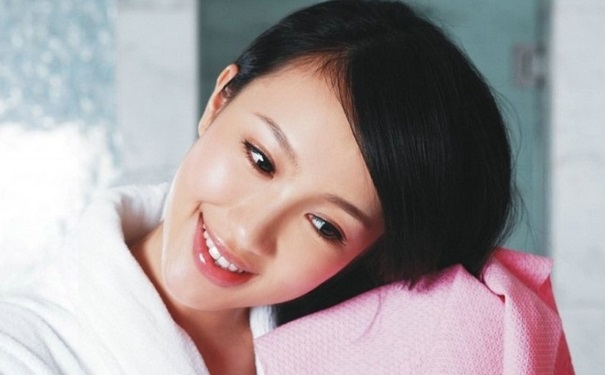 用護(hù)發(fā)素會(huì)掉頭發(fā)嗎？護(hù)發(fā)素會(huì)導(dǎo)致掉頭發(fā)嗎？(1)