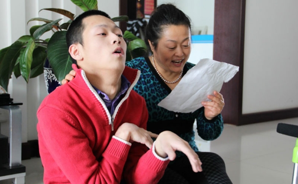 寶寶腦癱有什么表現(xiàn)？寶寶腦癱的表現(xiàn)有哪些？(1)