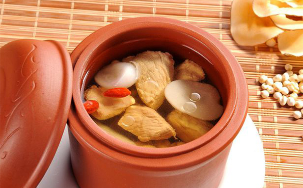 月經(jīng)不調(diào)喝什么湯？月經(jīng)不調(diào)喝什么湯調(diào)理？(1)