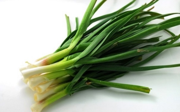 吃蒜苗有哪些好處？吃大蒜的養(yǎng)生功效是什么？(1)