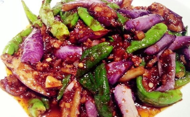 秋葵和茄子能一起吃嗎？秋葵茄子可以一起炒嗎？(1)