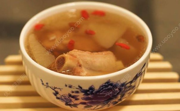 女性補(bǔ)血補(bǔ)氣喝什么湯最好？女性補(bǔ)血補(bǔ)氣有什么注意事項(xiàng)？(1)