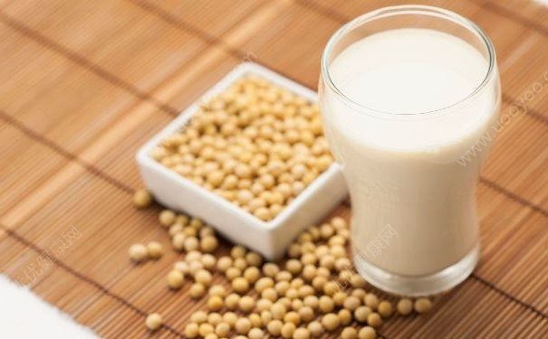 女子喝豆?jié){進醫(yī)院，永和大王：她身體不好，喝豆?jié){要注意什么？(2)