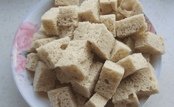 烤麩有哪些營養(yǎng)價(jià)值？烤麩有什么功效？(1)