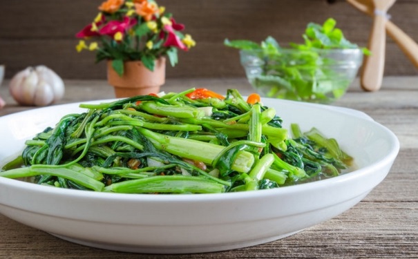 空心菜的營(yíng)養(yǎng)有什么價(jià)值？空心菜的食用功效是什么？(1)