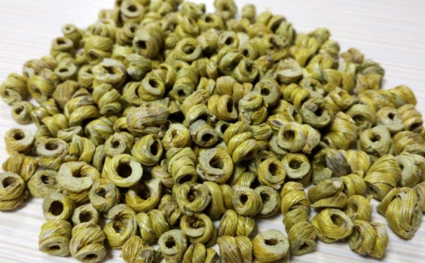 仙草鐵皮石斛的功效有哪些？鐵皮石斛有哪些功效作用？(1)