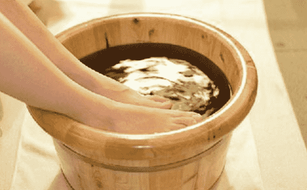 老寒腿、手腳冰涼怎么泡腳？加上這種食材讓你更暖身(1)