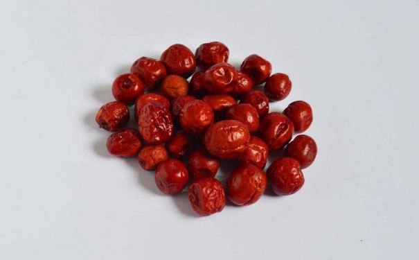 女人吃紅棗有何好處？女人吃紅棗有何禁忌？(1)