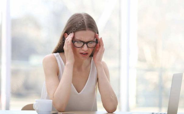 女性長(zhǎng)期憋尿的危害有哪些？女性經(jīng)常憋尿?qū)ι眢w有哪些危害？(3)