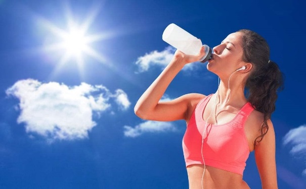 夏季如何正確補水？夏季正確補水的6個常識(1)