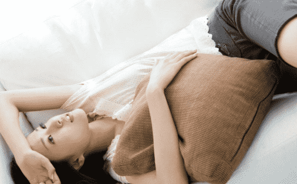 哪些行為會導致痛經(jīng)？女性怎樣做才能預防痛經(jīng)？(1)