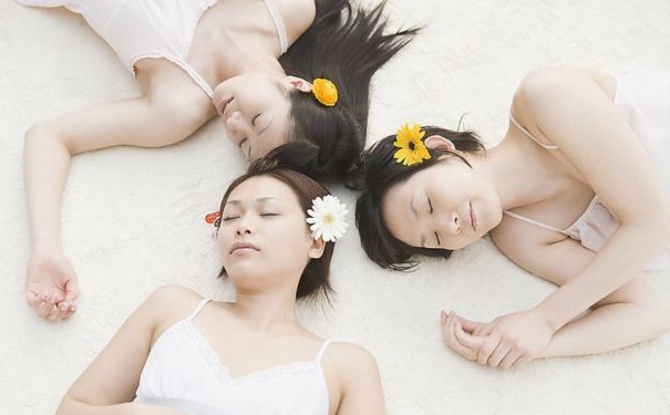卵巢囊腫對(duì)女性有何危害？女性卵巢囊腫有何癥狀？(1)