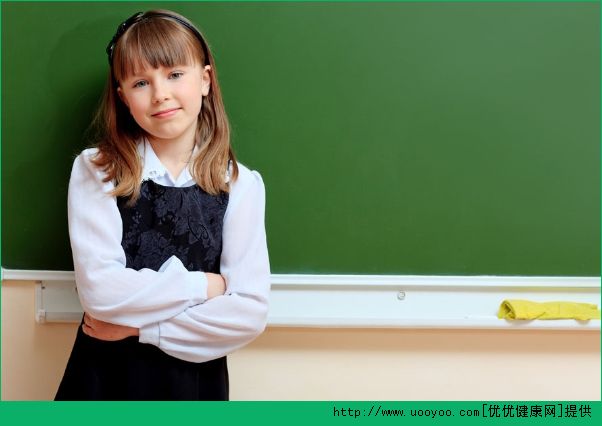 我11歲可以打耳洞嗎？打耳洞到底疼不疼？(4)