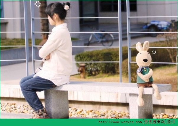 我17歲想找個(gè)男朋友正常嗎？17歲談戀愛(ài)好不好？(1)
