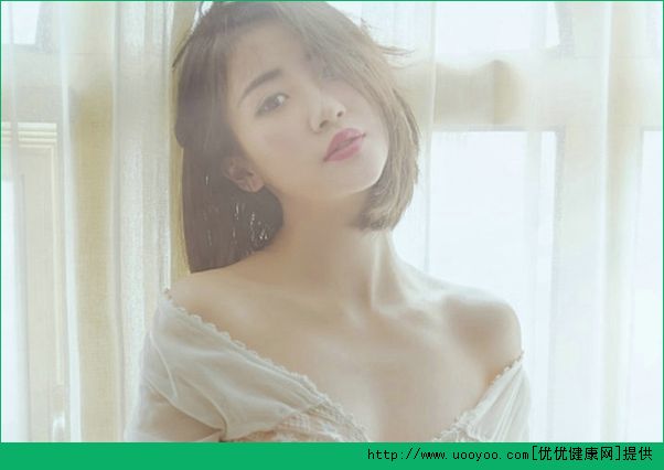 青春期女生胸部發(fā)育不良怎么辦？青春期女生胸部很小怎么辦？(1)
