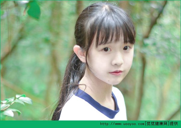 青春期的女生有粉刺怎么辦？青春期的女生怎么去粉刺？(1)