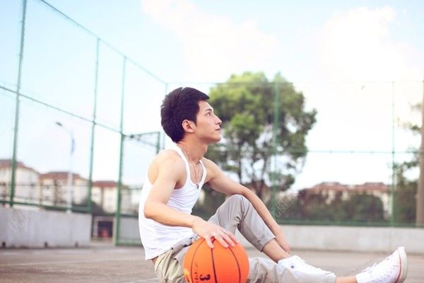 初二男生怎么去腳毛？初二男生去腳毛的方法(2)