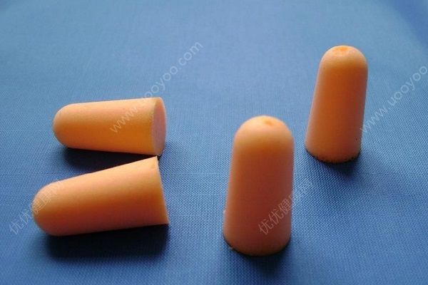 室友打呼嚕太響怎么辦？室友打呼嚕睡不著(2)