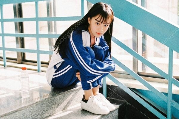 初中女生適合什么鞋子？初中女生穿什么鞋好看？(1)