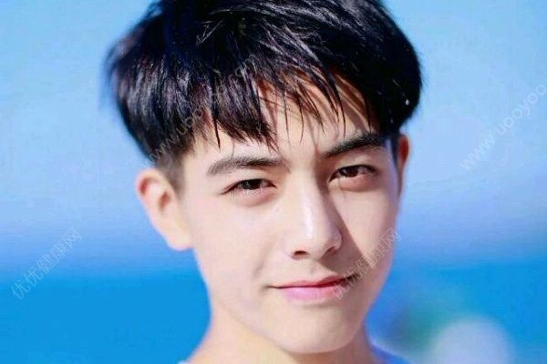 初中男生怎么變帥？初中男生變帥的技巧(2)
