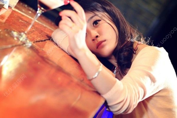 初一女生自虐好不好？初一女生自虐正常嗎？(2)