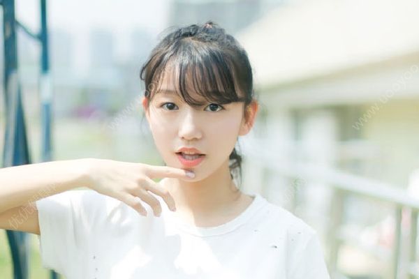 為什么我的頭發(fā)很油？怎么解決頭發(fā)出油的問(wèn)題？(2)