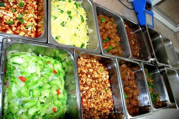 食堂的飯是怎么做的？在學(xué)校吃飯經(jīng)常便秘(3)
