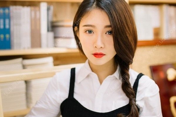 初三女生長(zhǎng)胡子是為什么？初三女生長(zhǎng)胡子怎么辦？(1)