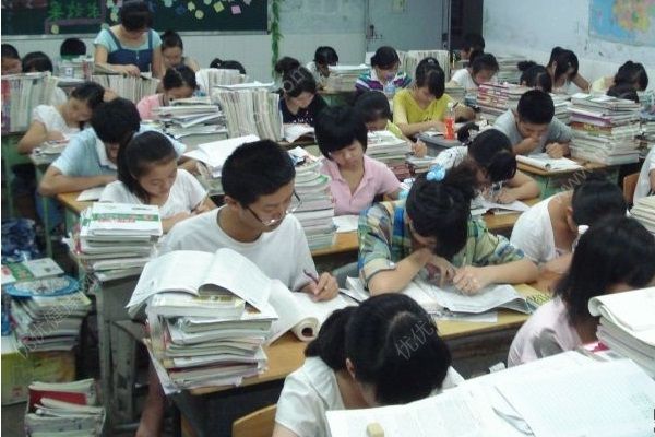 快高考了現(xiàn)在聽(tīng)不進(jìn)去課怎么辦？高考前不想學(xué)習(xí)怎么辦？(4)
