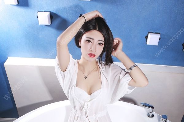 女生乳頭有白色東西是怎么回事？女生乳頭有白色分泌物怎么辦？(3)