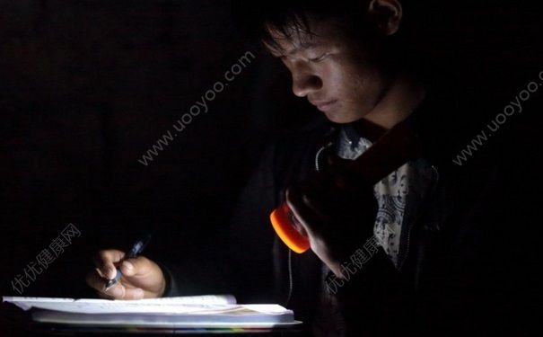 高三晚上幾點(diǎn)睡好？高三晚上學(xué)習(xí)到幾點(diǎn)較好？(1)