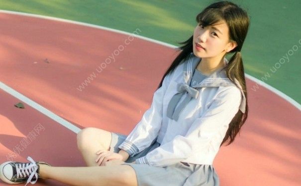 18歲胸部脹痛什么原因？18歲女生乳房疼痛怎么辦？(3)