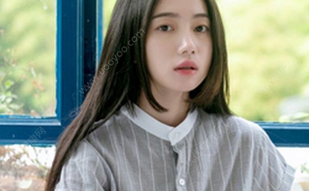 肩膀?qū)挼呐m合穿什么？女生穿衣搭配技巧(3)