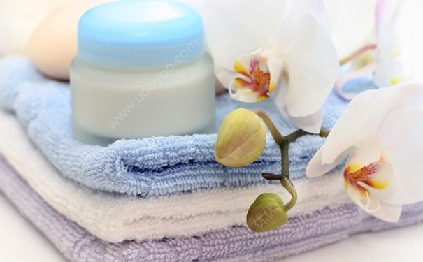 15歲女孩用什么護(hù)膚品？適合15歲女生的護(hù)膚品有哪些？(3)
