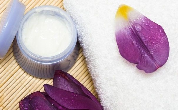 15歲女孩用什么護(hù)膚品？適合15歲女生的護(hù)膚品有哪些？(4)