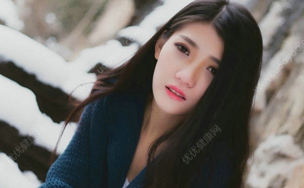 15歲女生乳房有硬塊是怎么回事？15歲女生胸部有腫塊怎么辦？(4)