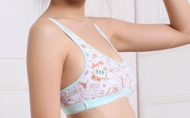 初中女生不穿內(nèi)衣好嗎？初中女生不戴胸罩好不好？(1)
