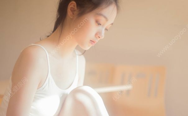 16歲女生胸很平還會發(fā)育嗎？16歲女生平胸怎么辦？(3)