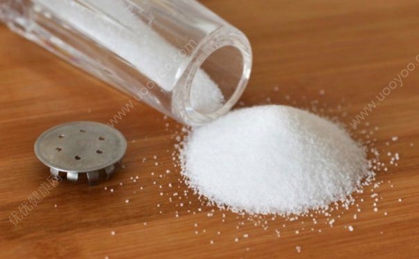 為什么杯子口會(huì)有異味？水杯有異味怎么去除？(4)