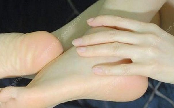 青少年晚上睡覺腿抽筋怎么辦？為什么睡覺腿會(huì)抽筋？(1)