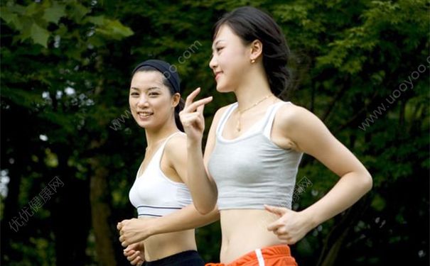 腰間盤突出會(huì)癱瘓嗎？腰間盤突出會(huì)引起哪些癥狀？(1)