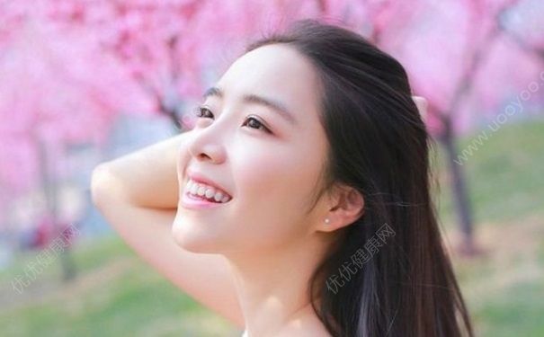 白帶稀薄如水是什么問題？白帶稀薄如水無異味怎么回事？(4)