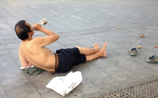 男人腎虛的表現(xiàn)有哪些？男人腎虛怎么辦怎么調(diào)理？(1)