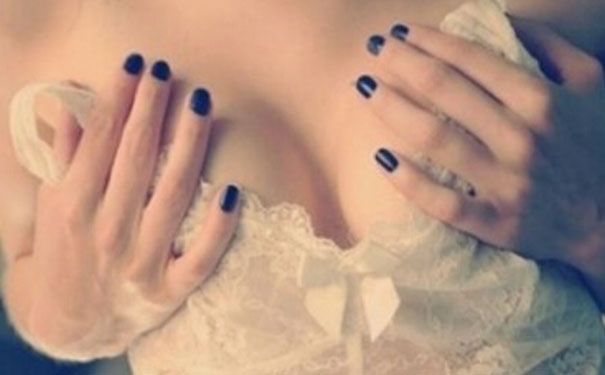 乳房腫塊怎么去除？乳房有腫塊疼怎么辦？(1)