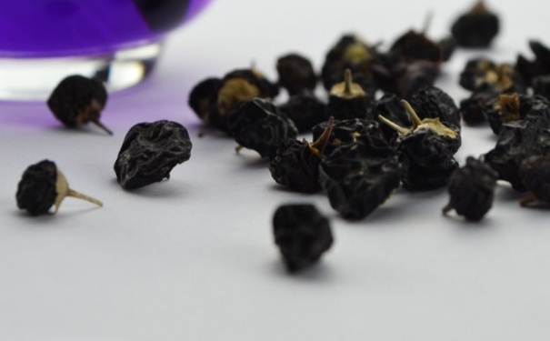 黑枸杞發(fā)霉了還能吃嗎？黑枸杞霉掉還能喝嗎？(1)