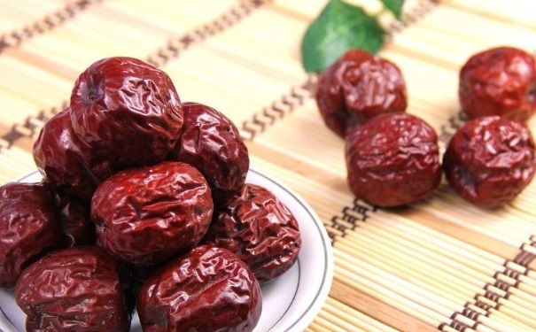 怎樣吃紅棗才最有營(yíng)養(yǎng)？紅棗的營(yíng)養(yǎng)吃法是什么？(1)